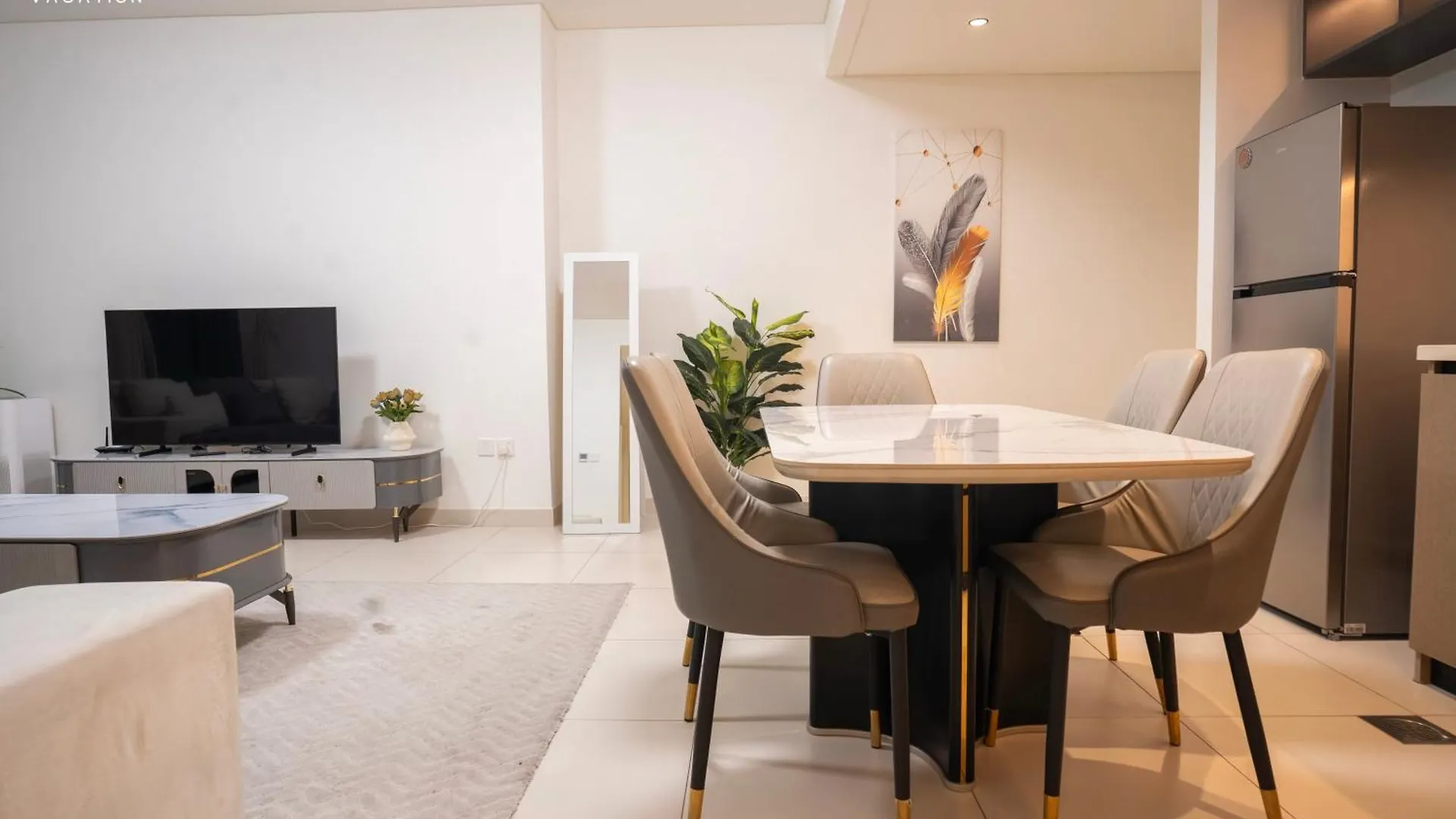 Tick - Burj Crown Luxury 2Br W Balcony & Pool View Lejlighed Dubai