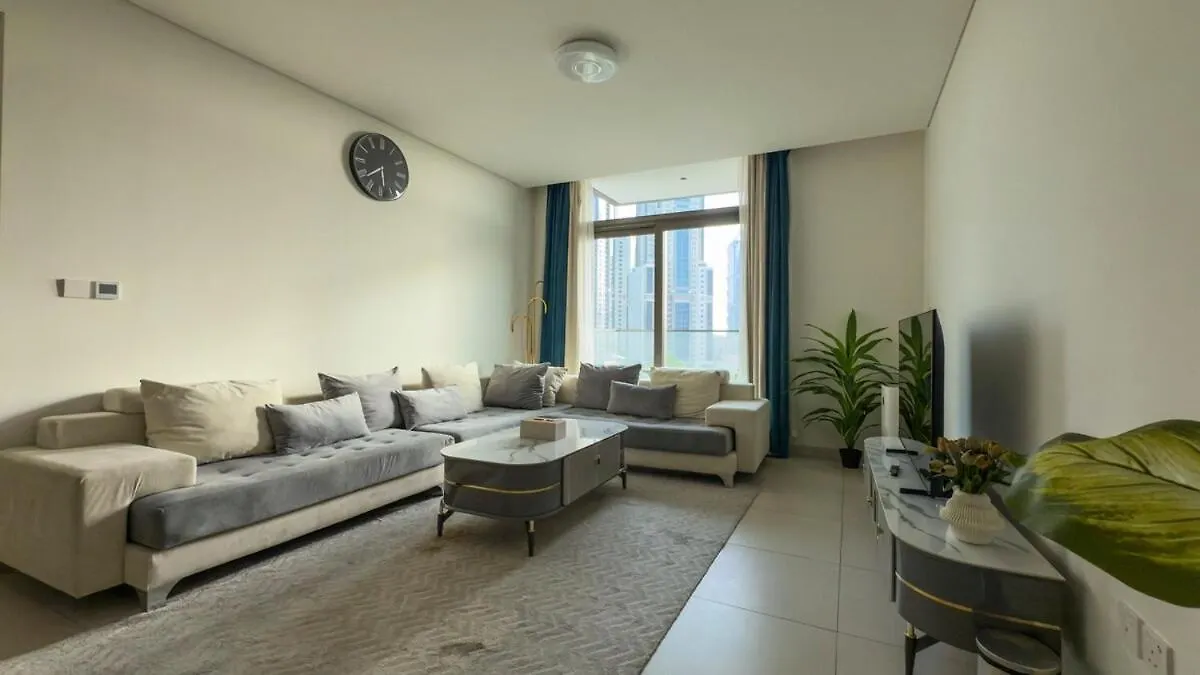 Tick - Burj Crown Luxury 2Br W Balcony & Pool View Apartment Dubai United Arab Emirates