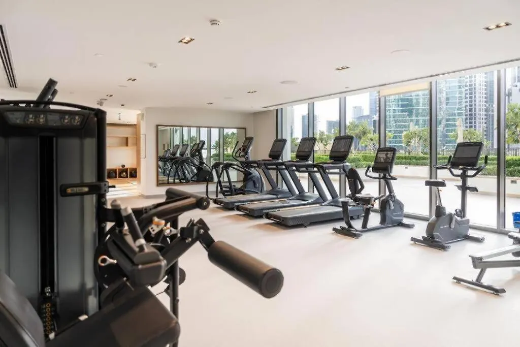 Tick - Burj Crown Luxury 2Br W Balcony & Pool View Apartment Dubai United Arab Emirates
